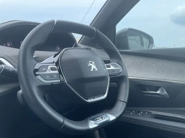 2023 Peugeot 3008 — photo 9 | Tuminion Kenya