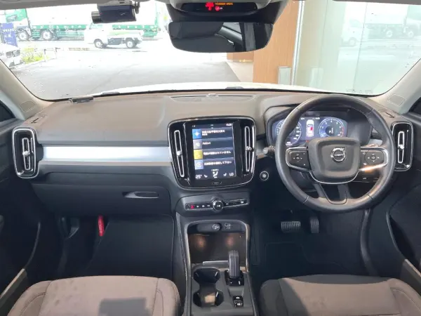 2021 Volvo Xc40 — photo 2 | Tuminion Kenya
