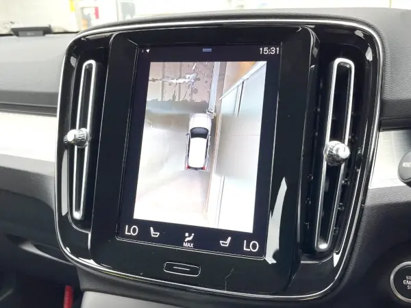 2021 Volvo Xc40 — photo 8 | Tuminion Kenya