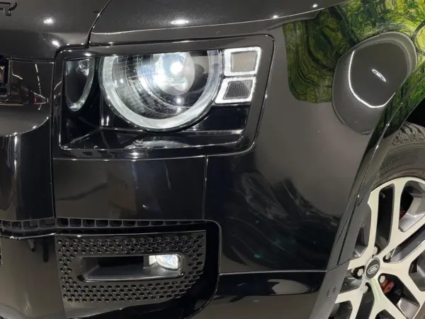 2023 Landrover Defender — photo 8 | Tuminion Kenya