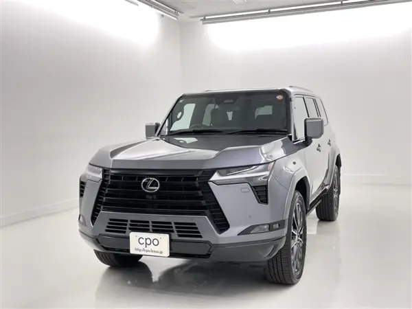 Lexus GX550 Version L 4WD — 2025, 1,000km, for sale in Kenya