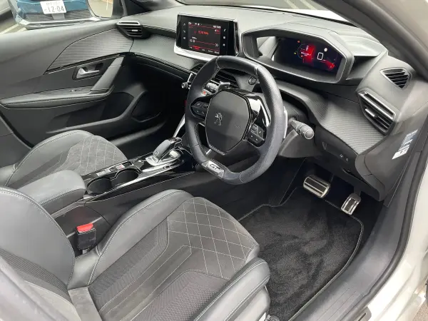 2021 Peugeot 208 — photo 7 | Tuminion Kenya