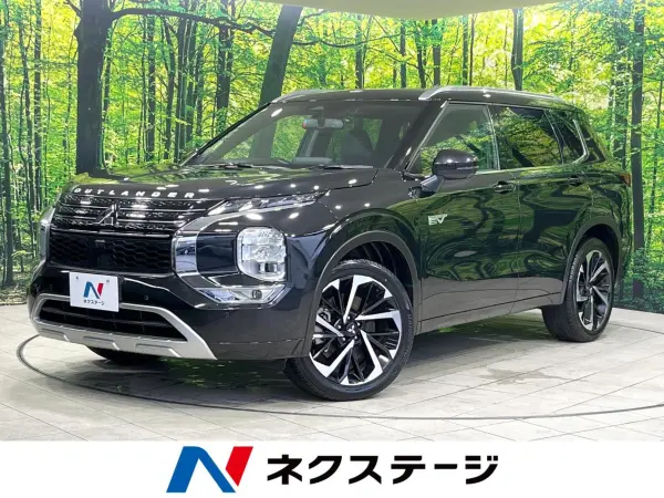 2022 Mitsubishi Outlander — photo 1