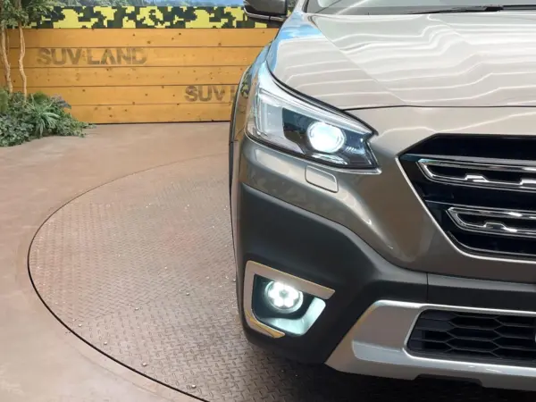 2023 Subaru Legacy Outback — photo 8 | Tuminion Kenya