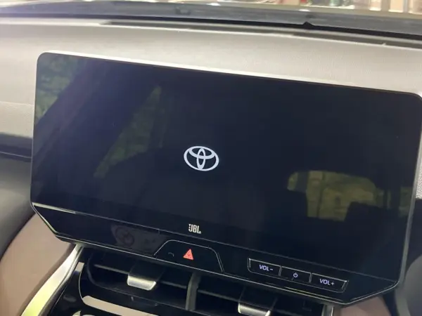 2024 Toyota Harrier — photo 7 | Tuminion Kenya