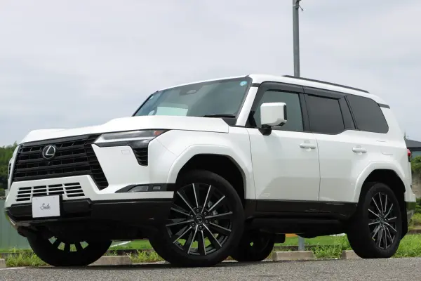 2025 Lexus Gx — photo 1