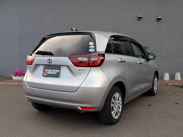 2020 Honda Fit — photo 8 | Tuminion Kenya
