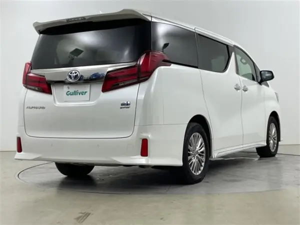 2021 Toyota Alphard — photo 9 | Tuminion Kenya