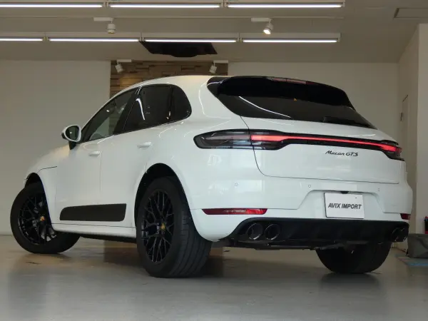 2020 Porsche Macan — photo 2 | Tuminion Kenya