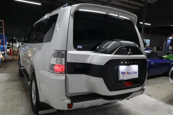 2019 Mitsubishi Pajero — photo 2 | Tuminion Kenya