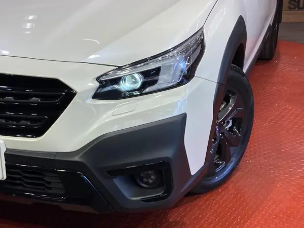 2022 Subaru Legacy Outback — photo 8 | Tuminion Kenya