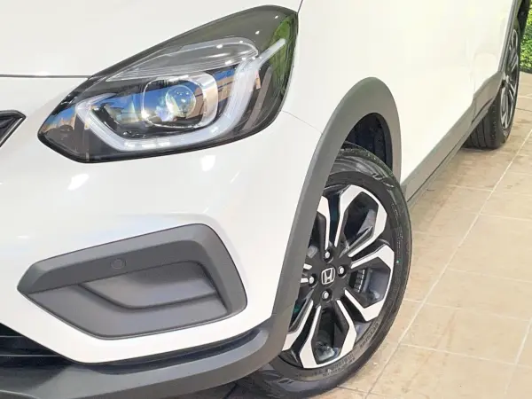 2021 Honda Fit — photo 8 | Tuminion Kenya