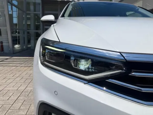 2023 Volkswagen Passat — photo 2 | Tuminion Kenya