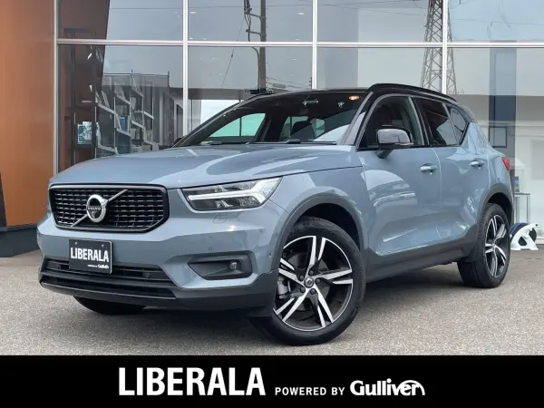 2021 Volvo Xc40 — photo 1