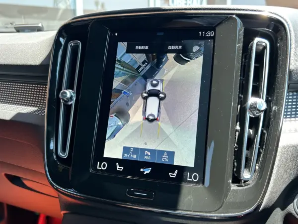 2021 Volvo Xc40 — photo 8 | Tuminion Kenya