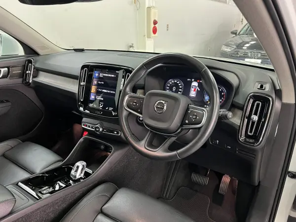 2021 Volvo Xc40 — photo 3 | Tuminion Kenya