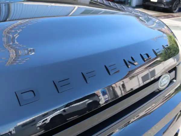 2022 Landrover Defender — photo 9 | Tuminion Kenya