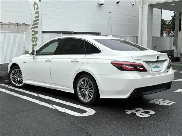 2019 Toyota Crown — photo 3 | Tuminion Kenya