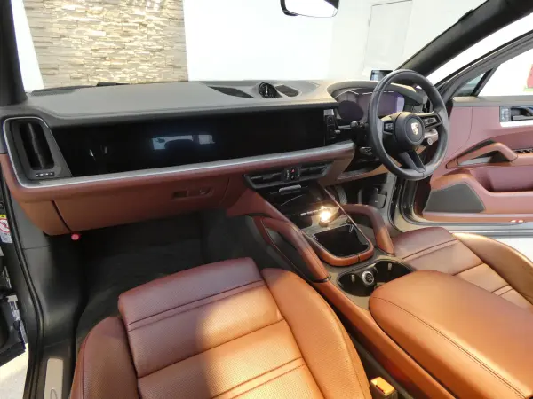 2024 Porsche Cayenne — photo 8 | Tuminion Kenya