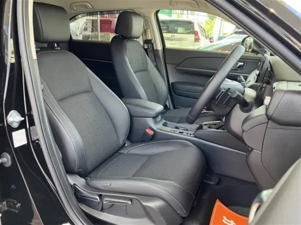 2025 Honda Vezel — photo 3 | Tuminion Kenya