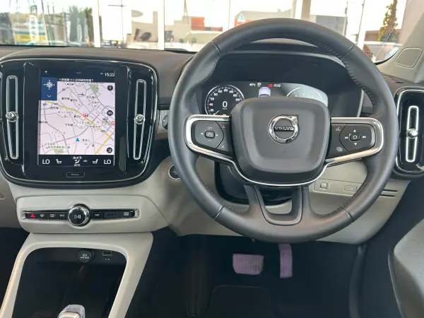 2020 Volvo Xc40 — photo 3 | Tuminion Kenya