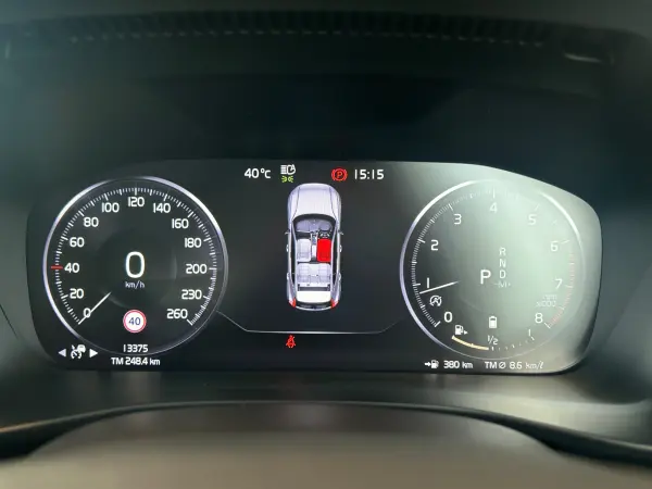2020 Volvo Xc40 — photo 7 | Tuminion Kenya