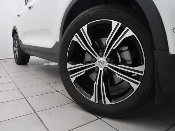 2021 Volvo Xc40 — photo 8 | Tuminion Kenya