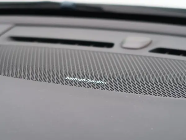 2021 Volvo Xc40 — photo 3 | Tuminion Kenya