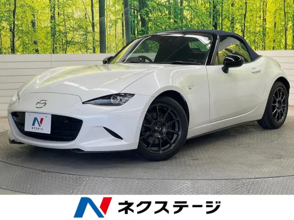 2022 Mazda Roadster — photo 1
