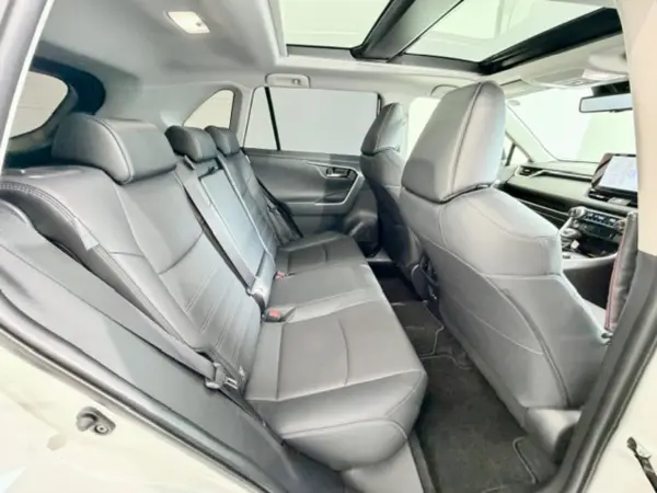 2025 Toyota  Rav4 — photo 8 | Tuminion Kenya
