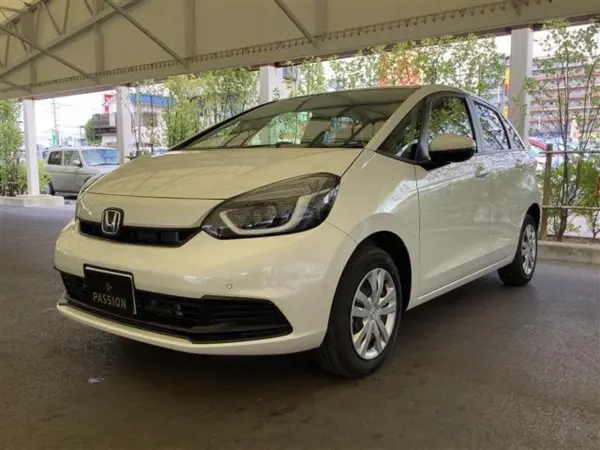 2025 Honda Fit — photo 3 | Tuminion Kenya