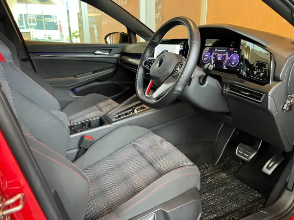 2022 Volkswagen Golf — photo 7 | Tuminion Kenya