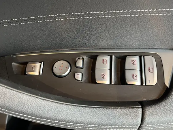 2024 Bmw X3 — photo 8 | Tuminion Kenya