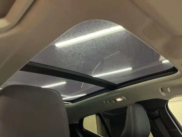 2023 Volvo Xc40 — photo 3 | Tuminion Kenya