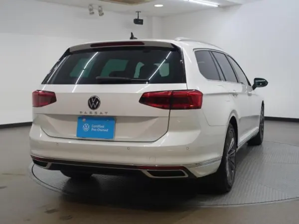 2021 Volkswagen Passat — photo 3 | Tuminion Kenya