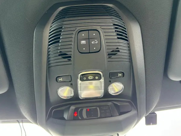 2024 Peugeot 3008 — photo 3 | Tuminion Kenya