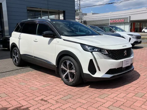 2022 Peugeot 5008 — photo 3 | Tuminion Kenya