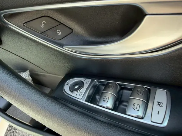 2018 Mercedes E Class — photo 9 | Tuminion Kenya