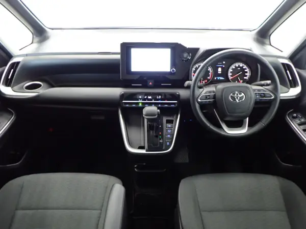 2024 Toyota Noah — photo 9 | Tuminion Kenya