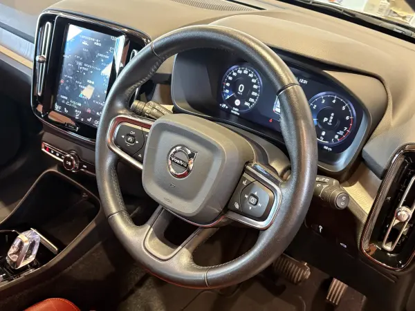 2021 Volvo Xc40 — photo 3 | Tuminion Kenya