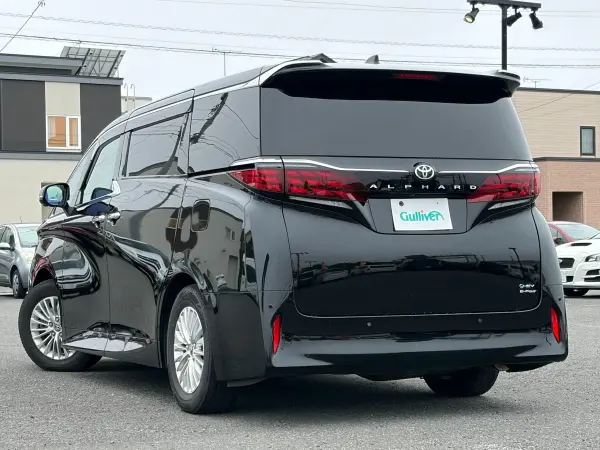 2023 Toyota Alphard — photo 3 | Tuminion Kenya