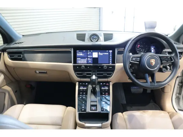 2024 Porsche Macan — photo 2 | Tuminion Kenya