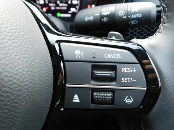 2026 Honda Cr-v — photo 9 | Tuminion Kenya