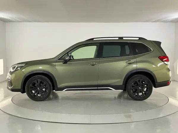 2021 Subaru Forester — photo 3 | Tuminion Kenya
