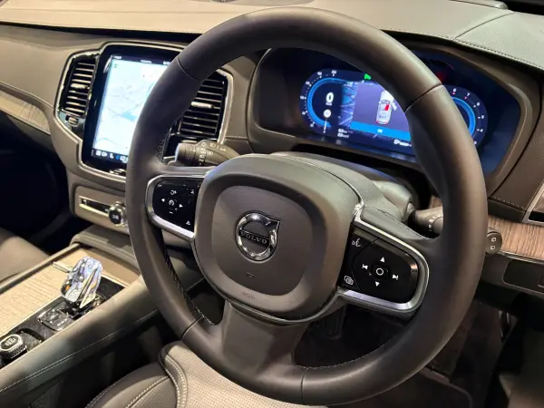 2023 Volvo Xc90 — photo 8 | Tuminion Kenya