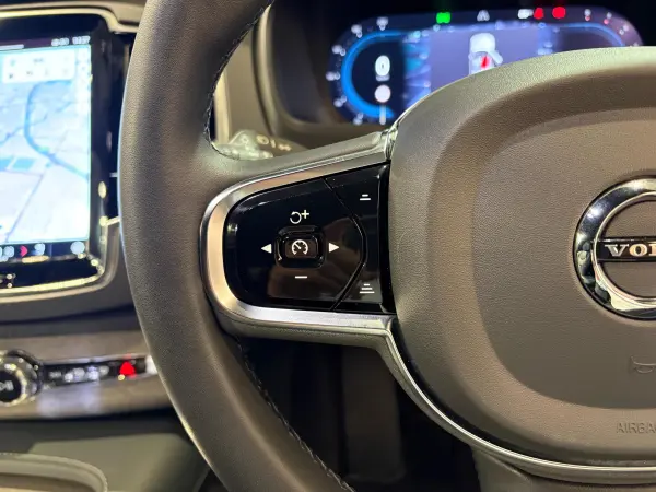 2023 Volvo Xc90 — photo 9 | Tuminion Kenya