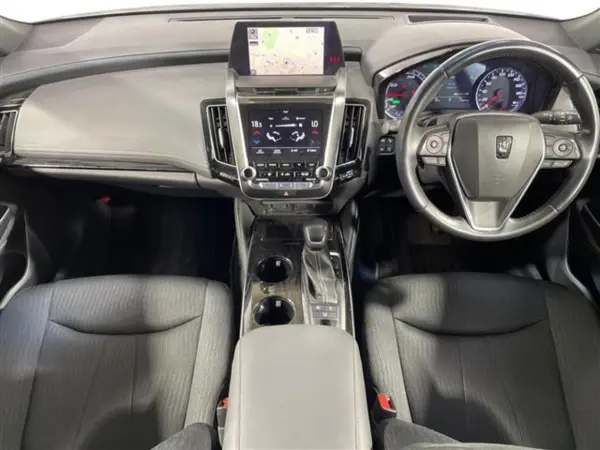 2019 Toyota Crown — photo 2 | Tuminion Kenya