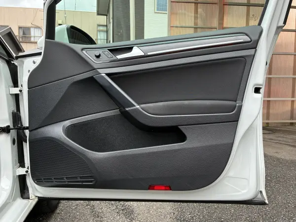 2019 Volkswagen Golf — photo 7 | Tuminion Kenya