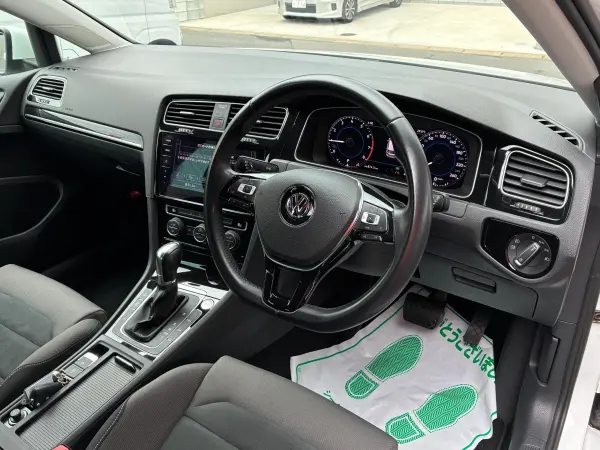 2019 Volkswagen Golf — photo 8 | Tuminion Kenya