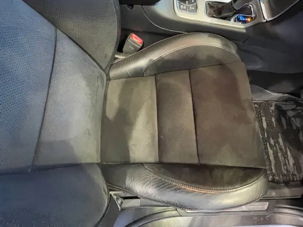 2019 Jeep Grand Cherokee — photo 9 | Tuminion Kenya